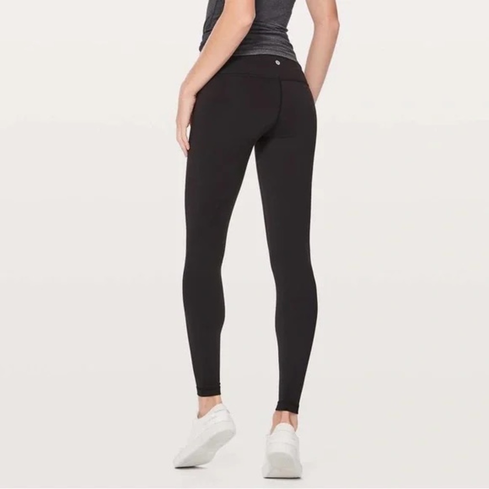Black lululemon full on luon leggings, size 6